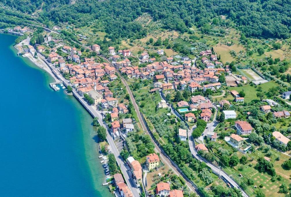 Casa Ducale Como Lake View Mandello del Lario Buitenkant foto